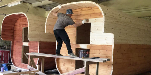 Баня-бочка 2+ с козырьком